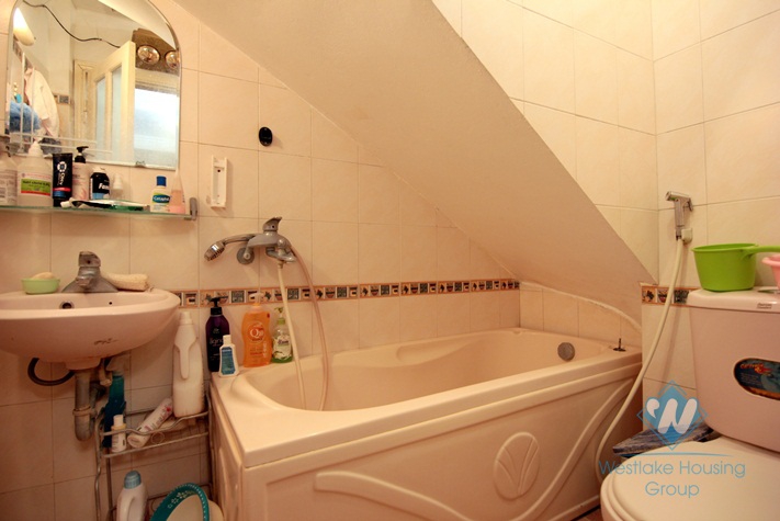 Nice and Cheap House For Rent in Tay Ho